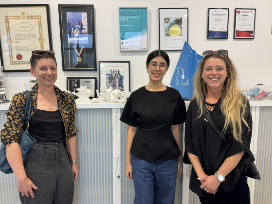 Asiyeh is joined by artists from the Sirens Collective