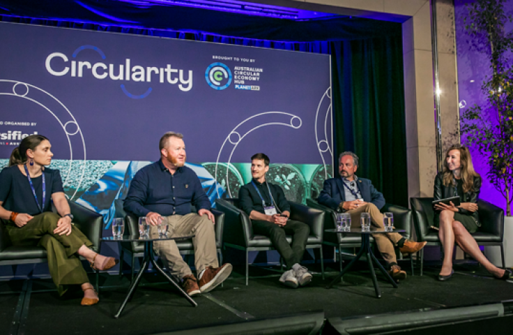 Circularity 23 Stefan-on-panel