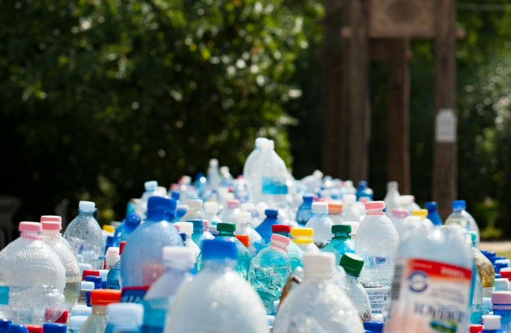 Plastic waste and microplastic solutions and opportunities with remanufacturing